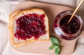 طرز تهیه مربای کرن بری لذیذ و پرخاصیت