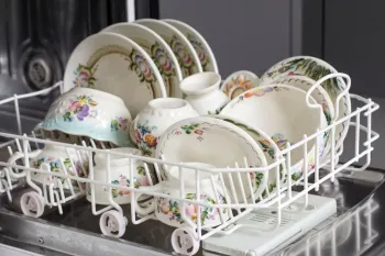 علت محو شدن رنگ ظروف در ماشین ظرفشویی