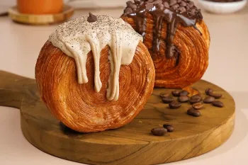 طرز تهیه شیرینی کرومبولونی با بافت لطیف و طعم دلنشین