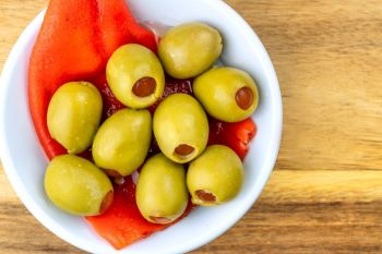 طرز تهیه ترشی زیتون خانگی خوش طعم و خوشمزه