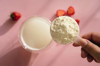 ساخت پروتئین وی خانگی؛ ۲ روش ساده و اقتصادی برای تهیه مکمل طبیعی