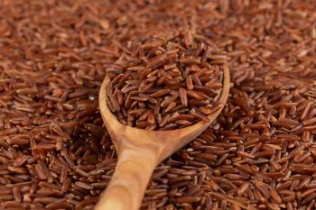برنج قرمز چیست و چه خواصی دارد؟