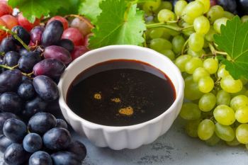 تشخیص شیره انگور اصل از تقلبی؛ نکات طلایی برای خرید مطمئن