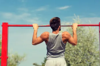 بارفیکس: تمرینی جامع برای تقویت بالاتنه