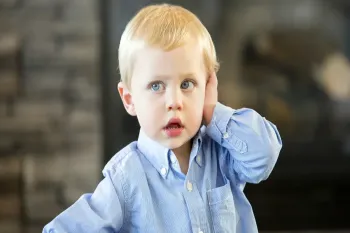 کودکان کم شنوا و ناشنوا: چالش ها و راهکارهای حمایتی