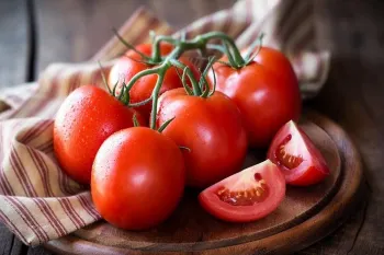 گوجه فرنگی: از فواید تا مضرات و بهترین زمان مصرف