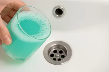 با لوله بازکنی تماس نگیرید ! با این دو ترفند، در عرض ۵ دقیقه آن را تعمیر کنید !