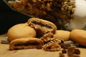 کلوچه مغزدار گردویی چند کالری دارد ؟