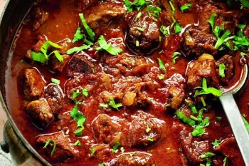 کالری خورشت آلو : ۱۰۰ گرم خورشت آلو بخارا چند کالری دارد ؟