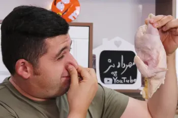 رفع بوی زهم مرغ با ۳ روش ساده !