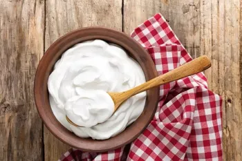 طرز تهیه خامه طبیعی خانگی بدون نشاسته و مواد نگهدارنده، خیلی راحت !