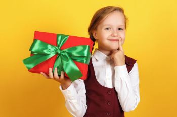 بهترین ایده های هدیه برای کلاس اولی ها؛ از لوازم تحریر جادویی تا کتاب های سرگرم کننده