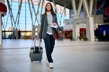 فواید تنها سفر کردن؛ چرا سفر انفرادی زندگی شما را دگرگون می کند؟
