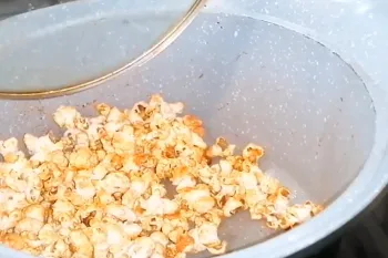 طرز تهیه پفیلا گوجه ای با پودر گوجه + نکات مهم