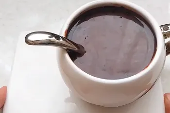 طرز تهیه هات چاکلت داغ مرحله به مرحله