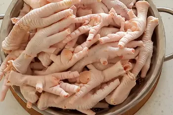 پای مرغ را چگونه بپزیم؟ بهترین روش پختن پای مرغ!