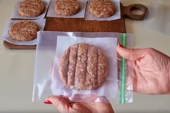 تهیه همبرگر خانگی خوشمزه؛ دیگه از بیرون همبرگر نخرید
