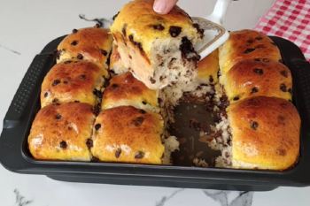 طرز تهیه نان شکلاتی بدون فر و همزن؛ نرم، اسفنجی و مغزدار