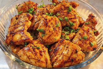 طرز تهیه فیله مرغ تابه ای نرم و آبدار با طعم کبابی
