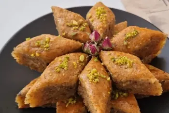 طرز تهیه خوشمزه ترین باقلوا؛ شیرینی سنتی با طعم بینظیر