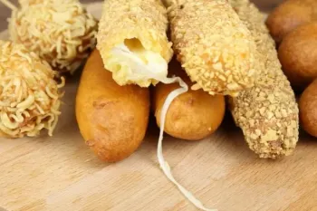 طرز تهیه کورن داگ کره ای به سه روش مختلف / کورن داگ های لذیذ