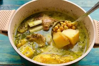 چرا همه از آبگوشت کشک تعریف میکنن؟ راز این غذای خوشمزه ایرانی چیه؟!