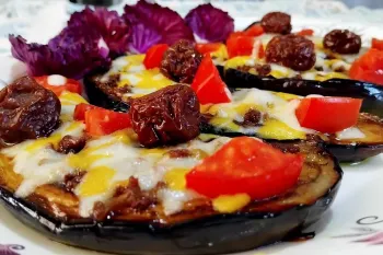 طرز تهیه پیتزا بادمجان بسیار خوشمزه!