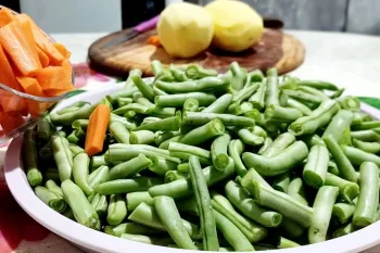 اگر تو خانه لوبیاسبز داری این خوراک خوشمزه درست کن!