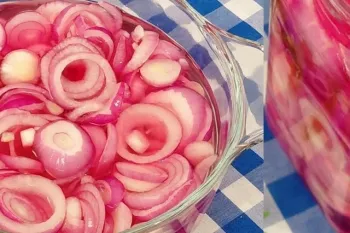 طرز تهیه ترشی پیاز قرمز / ترشی پیاز رستورانی