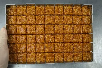 رایگان پیداش نمیکنی راز، شیرینی اسنیکرز بدون فر و همزن طرز تهیه شیرینی اسنیکرز بوتیکی قنادی