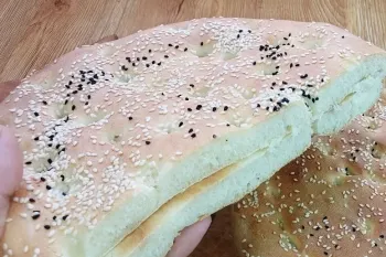 با تمام نکاتی طلایی که گفتم بهترین نان بربری و میتونی تو خونه درست کنی برای یکبار امتحانش کن