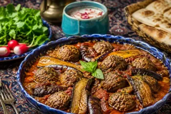 شفته بادمجان کاشان؛ غذای محلی خوش عطر و خوشمزه که با اولین قاشق عاشقش می شوید