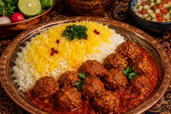 کوفته قلقلی با برنج و لپه؛ غذای خانگی خوشمزه، ساده و مجلسی