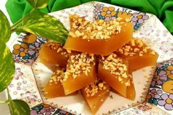 طرز تهیه باسلوق با شیره انگور؛ شیرینی نرم و کشدار با طعم سنتی و دلچسب