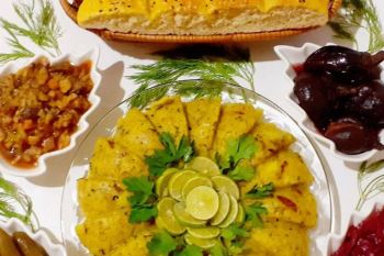 طرز تهیه دوپیازه آلو شیرازی با سیب زمینی له شده؛ غذای نونی ساده، اقتصادی و خوشمزه