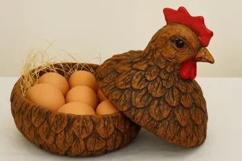 طرز ساخت سبد تخم مرغ به شکل مرغ ساخته شده از خمیر کاغذ/ یک تزئین فوق العاده و آسان!