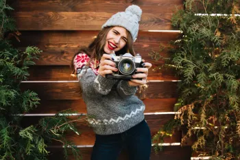 ۵ لوکیشن رویایی و ترند در تهران برای عکاسی کریسمس ۲۰۲۵