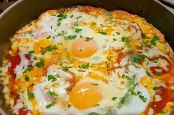 یه بار املت گوجه رو اینجوری درست کن، همه انگشتاشونم باهاش میخورن !