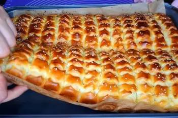 این طرز تهیه خوشمزه ترین نان یا پای پنیری است !