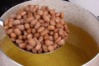 تا حالا لوبیای سرخ شده خوردید ؟ یک بار امتحان کنید عاشقش میشید !
