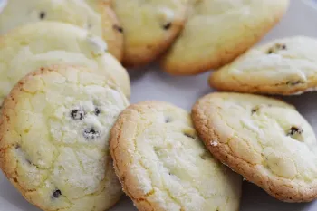 طرز تهیه شیرینی کشمشی به روش و شکل قنادی ها !
