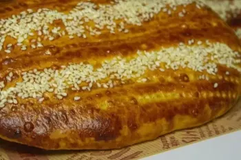 طرز تهیه نان سنتی فطیر شیر : بدون تخم مرغ با بافت شکری و طعمی بینظیر !