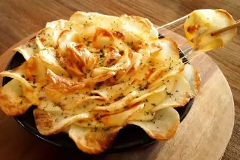 شام عالی : گل سیب زمینی پنیری زیبا !