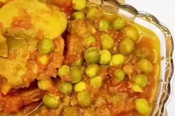 طرز تهیه خورشت نخود فرنگی با پوره گوجه | بسیار خوشمزه و راحت مناسب ناهار و شام !