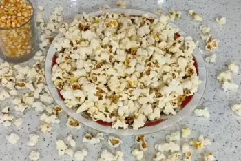 طرز تهیه پاپ کورن سرکه ای | پفیلا سرکه نمکی در ۵ دقیقه !