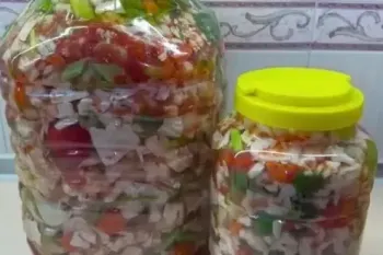طرز تهیه شور مخلوط با آب گوجه فرنگی، بسیار آسان و خوشمزه !