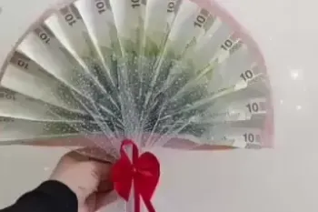 آموزش درست کردن دسته گل پولی برای هدیه و شاباش