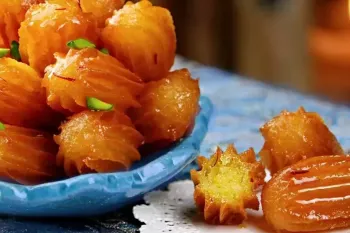 طرز تهیه شیرینی بامیه : آموزش بامیه ترد و عسلی دسر مخصوص ماه رمضان