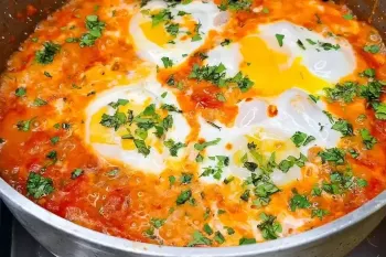 از این به بعد املت گوجه فرنگی رو اینجوری بپز ! انقدر خوشمزست که میخوای هر روز بخوری !