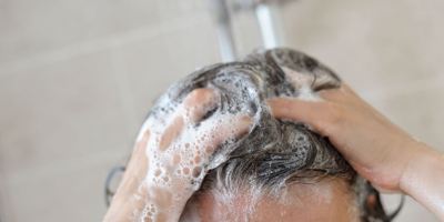 آیا نگه داشتن شامپو